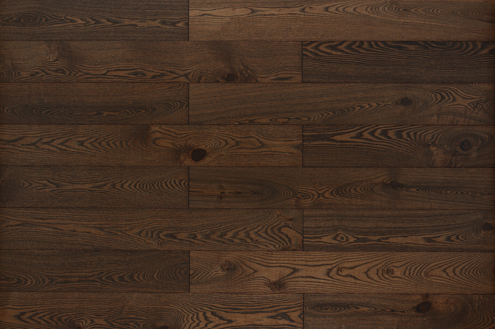 ПАРКЕТНАЯ ДОСКА AMBER WOOD ЯСЕНЬ ШОКОЛАД КАНТРИ 909Х125Х14 ММ
